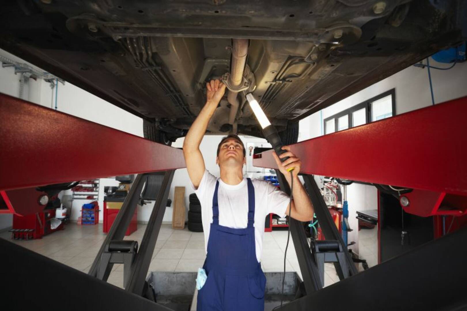 Champs Family Automotive logo