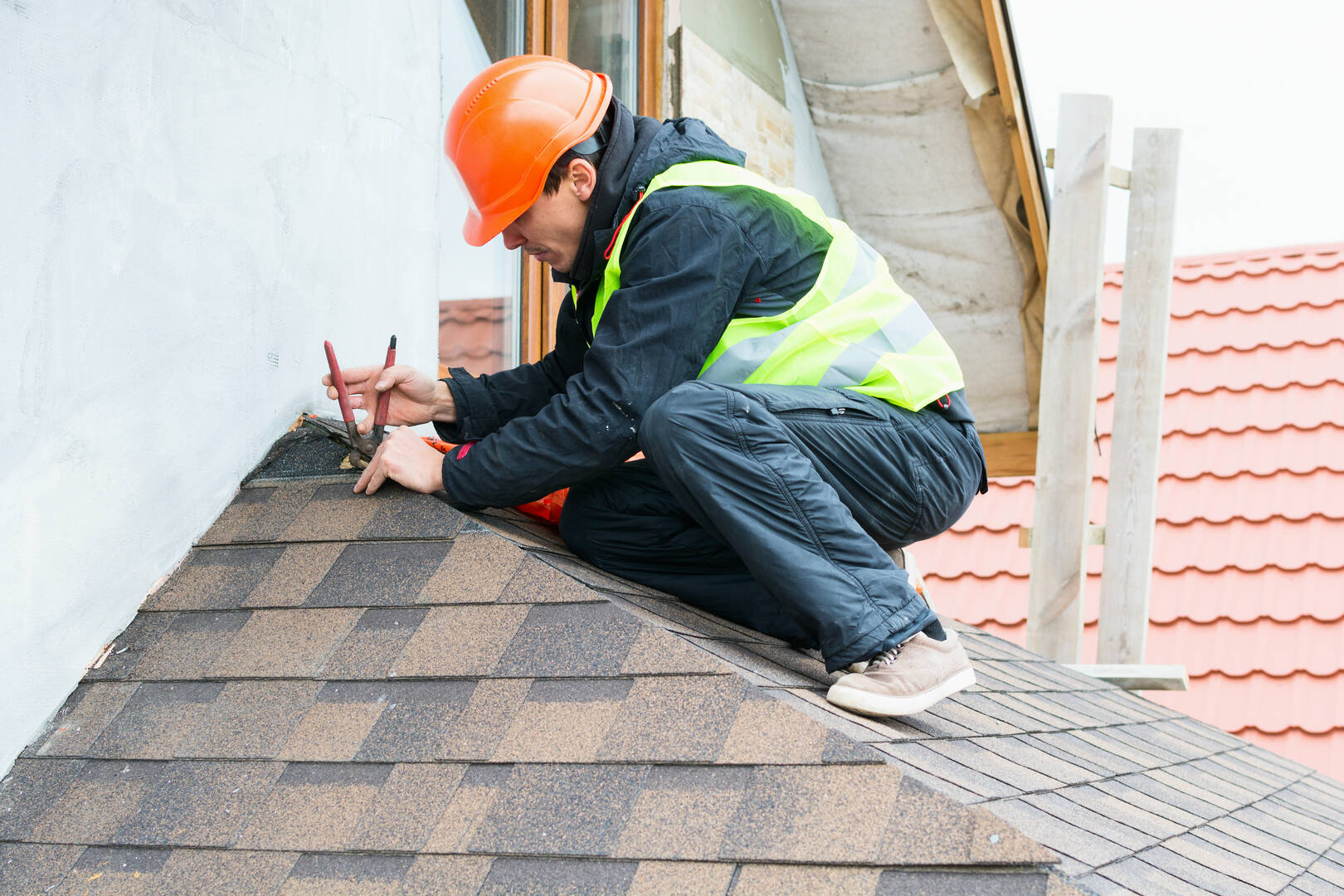 De Fee Roofing Inc. logo