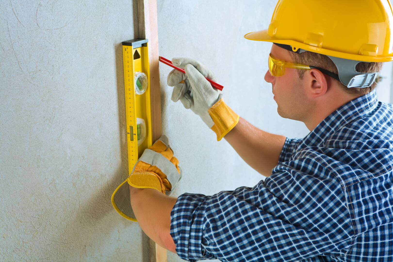 Ezi cut tree services logo